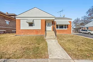 1630 Henry Ave, Des Plaines, IL 60016 - Photo 1