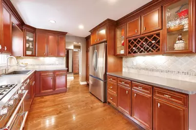 520 S Wheaton Avenue, Wheaton, IL 60187 - Photo 16