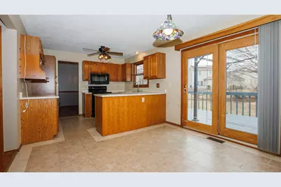 2112 Parker Avenue, Bloomington, IL 61701 - Photo 8