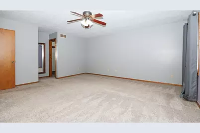 2112 Parker Avenue, Bloomington, IL 61701 - Photo 38