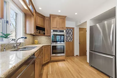 1127 W Albion Avenue, Chicago, IL 60626 - Photo 16