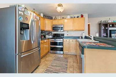 2581 Stanton Circle, Lake in the Hills, IL 60156 - Photo 8