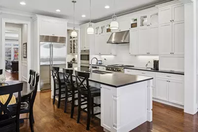 2908 N Seeley Avenue, Chicago, IL 60618 - Photo 10