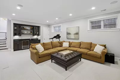 2908 N Seeley Avenue, Chicago, IL 60618 - Photo 30