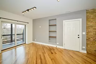 5200 N Winthrop Ave, Chicago, IL 60640 - Photo 10