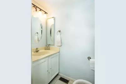 2120 Brittany Court, Glendale Heights, IL 60139 - Photo 6