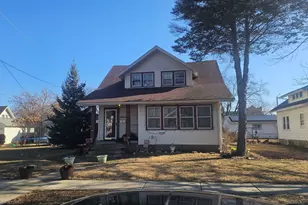 2113 Latham St, Rockford, IL 61103 - Photo 1