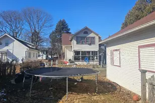 2113 Latham St, Rockford, IL 61103 - Photo 4