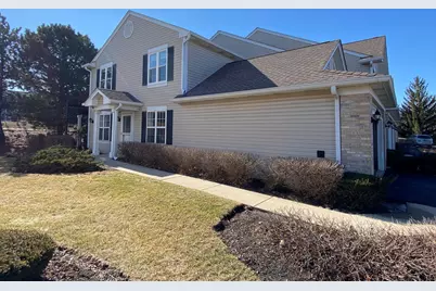 [Address not provided], Crystal Lake, IL 60014 - Photo 2