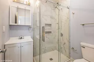 1446 W Irving Park Rd, Chicago, IL 60613 - Photo 16