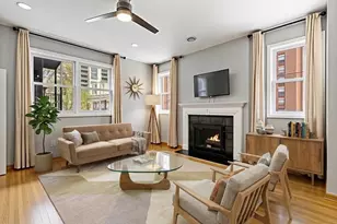 4627 N Kenmore Ave, Chicago, IL 60640 - Photo 2
