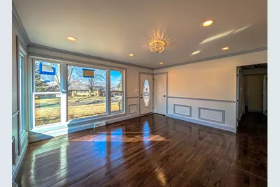 401 W 14th Place, Chicago Heights, IL 60411 - Photo 6