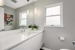 702 Courtland Cir, Western Springs, IL 60558 - Photo 16