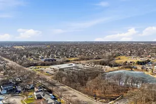 321 Bittersweet Ct, Schaumburg, IL 60193 - Photo 42