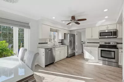 321 Bittersweet Court, Schaumburg, IL 60193 - Photo 10