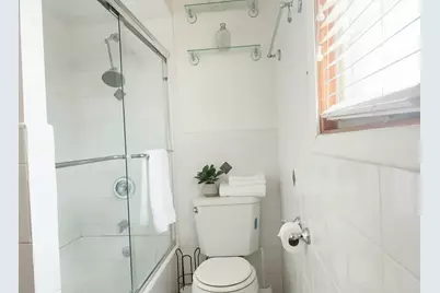 [Address not provided], Robbins, IL 60472 - Photo 6