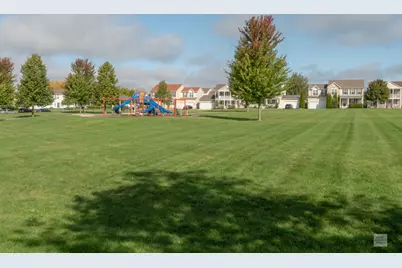 956 Four Seasons Boulevard, Aurora, IL 60504 - Photo 12