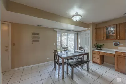 956 Four Seasons Boulevard, Aurora, IL 60504 - Photo 4