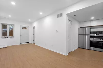 1313 W Chicago Avenue #1R, Chicago, IL 60642 - Photo 2