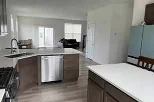 602 Wolverine Dr, Aurora, IL 60502 - Photo 8