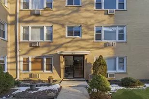 3822 Ruby St, Schiller Park, IL 60176 - Photo 2