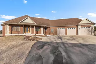 6998 E Hales Corner Rd, Stillman Valley, IL 61084 - Photo 4