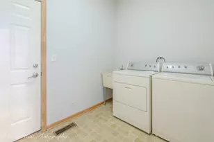 620 Ridge Dr, Elburn, IL 60119 - Photo 36