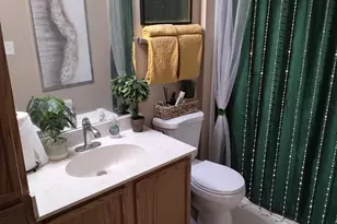 12248 Fairway Cir, Blue Island, IL 60406 - Photo 4