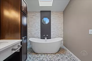 2802 Wedgewood Dr, Naperville, IL 60565 - Photo 26