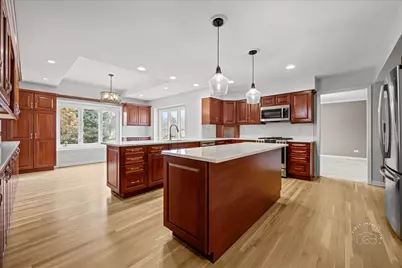 2802 Wedgewood Drive, Naperville, IL 60565 - Photo 12