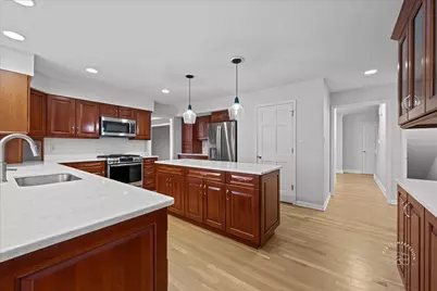 2802 Wedgewood Drive, Naperville, IL 60565 - Photo 10