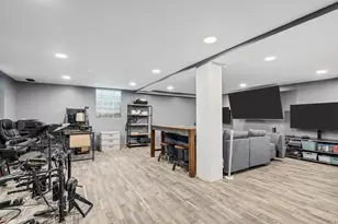 S639 Prince Crossing Rd, West Chicago, IL 60185 - Photo 16