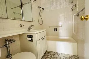 5757 N Sheridan Rd, Chicago, IL 60660 - Photo 18