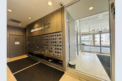 5757 N Sheridan Road #17H, Chicago, IL 60660 - Photo 2