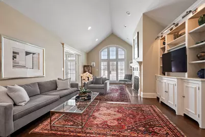 563 Greenway Drive, Lake Forest, IL 60045 - Photo 6