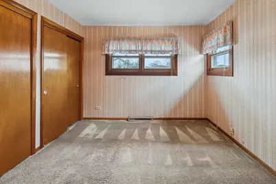 87 E Craig Drive, Chicago Heights, IL 60411 - Photo 12