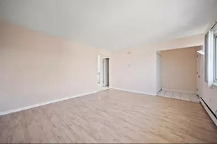 7834 95th St, Hickory Hills, IL 60457 - Photo 4