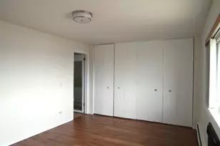 10353 Dearlove Rd, Glenview, IL 60025 - Photo 12