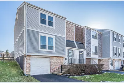 2051 Kettering Road, Hoffman Estates, IL 60169 - Photo 2