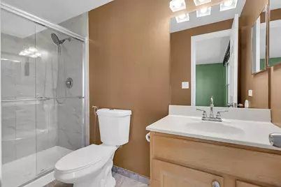 2051 Kettering Road, Hoffman Estates, IL 60169 - Photo 20