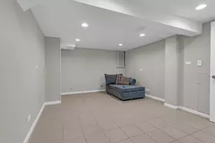 2051 Kettering Rd, Hoffman Estates, IL 60169 - Photo 26