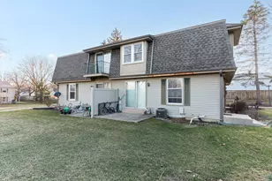 703 Shaw Ct, Schaumburg, IL 60194 - Photo 20