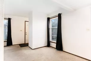 703 Shaw Ct, Schaumburg, IL 60194 - Photo 12