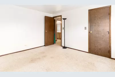 703 Shaw Court, Schaumburg, IL 60194 - Photo 14