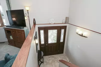 1335 Gentry Road, Hoffman Estates, IL 60169 - Photo 4