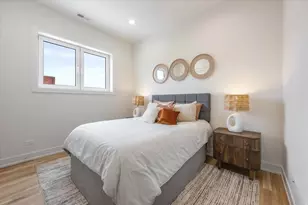 2129 N Damen Ave, Chicago, IL 60647 - Photo 14