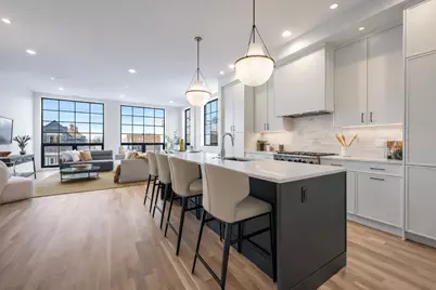 2129 N Damen Avenue #4N, Chicago, IL 60647 - Photo 2