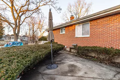 1054 Broadmoor Place, Deerfield, IL 60015 - Photo 16