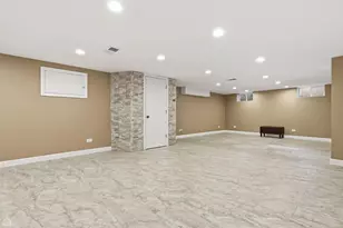 6310 N La Crosse Ave, Chicago, IL 60646 - Photo 24