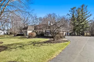 32W225 Pratt Rd, Wayne, IL 60184 - Photo 2